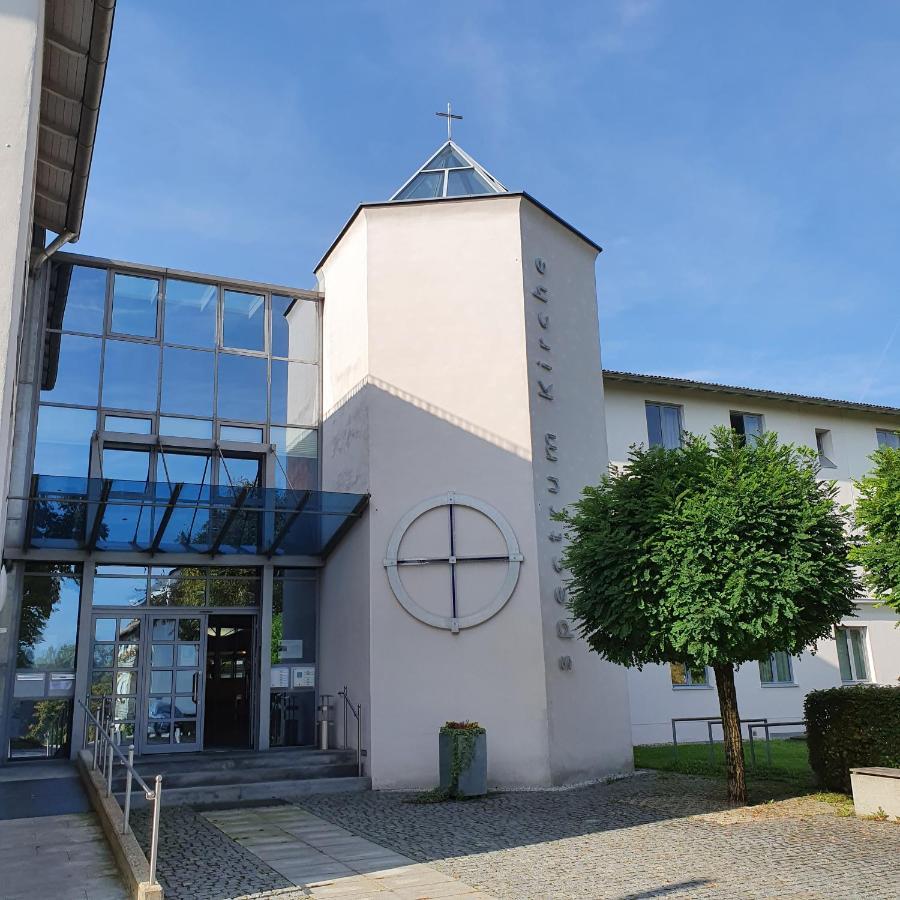 Spectrum Kirche Exerzitien-Und Bildungshaus Auf Mariahilf Passau Buitenkant foto