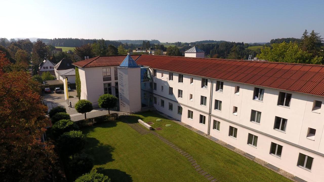 Spectrum Kirche Exerzitien-Und Bildungshaus Auf Mariahilf Passau Buitenkant foto