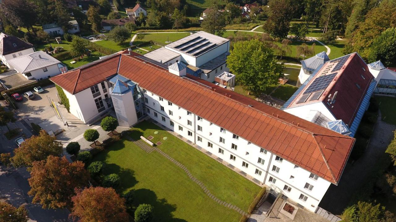 Spectrum Kirche Exerzitien-Und Bildungshaus Auf Mariahilf Passau Buitenkant foto